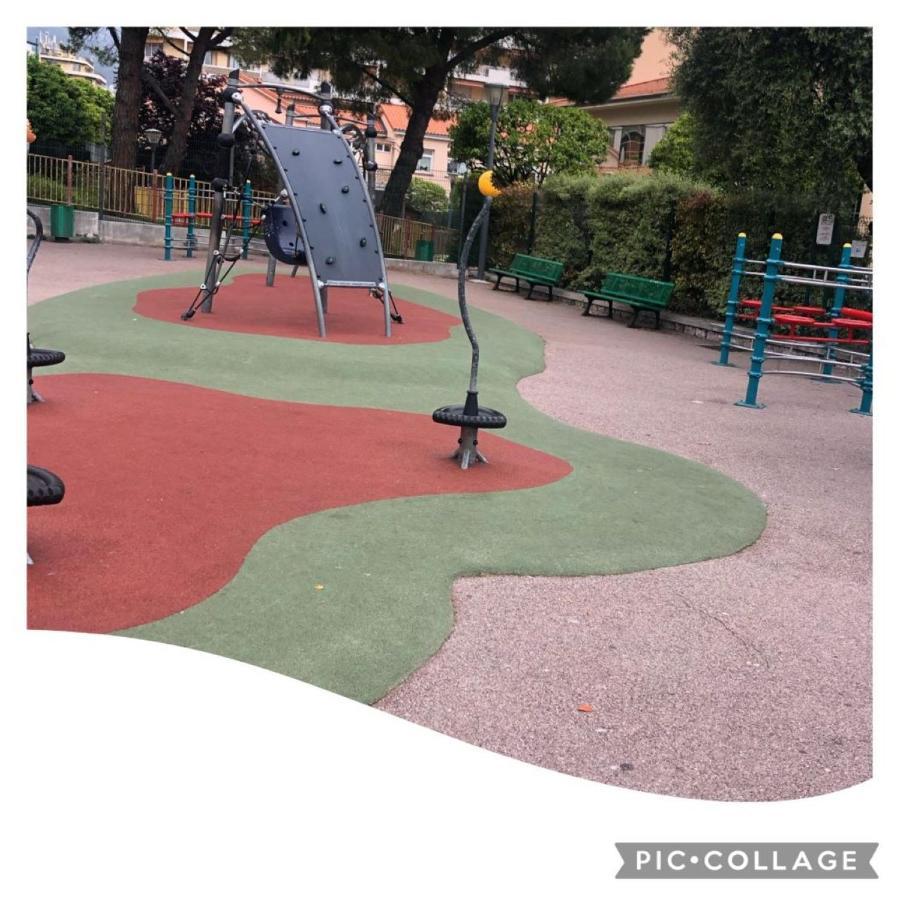 Location Saisonniere Menton 220 M Des Plages Buitenkant foto