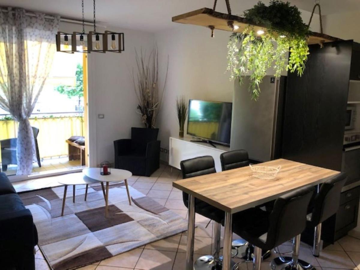 Location Saisonniere Menton 220 M Des Plages Buitenkant foto