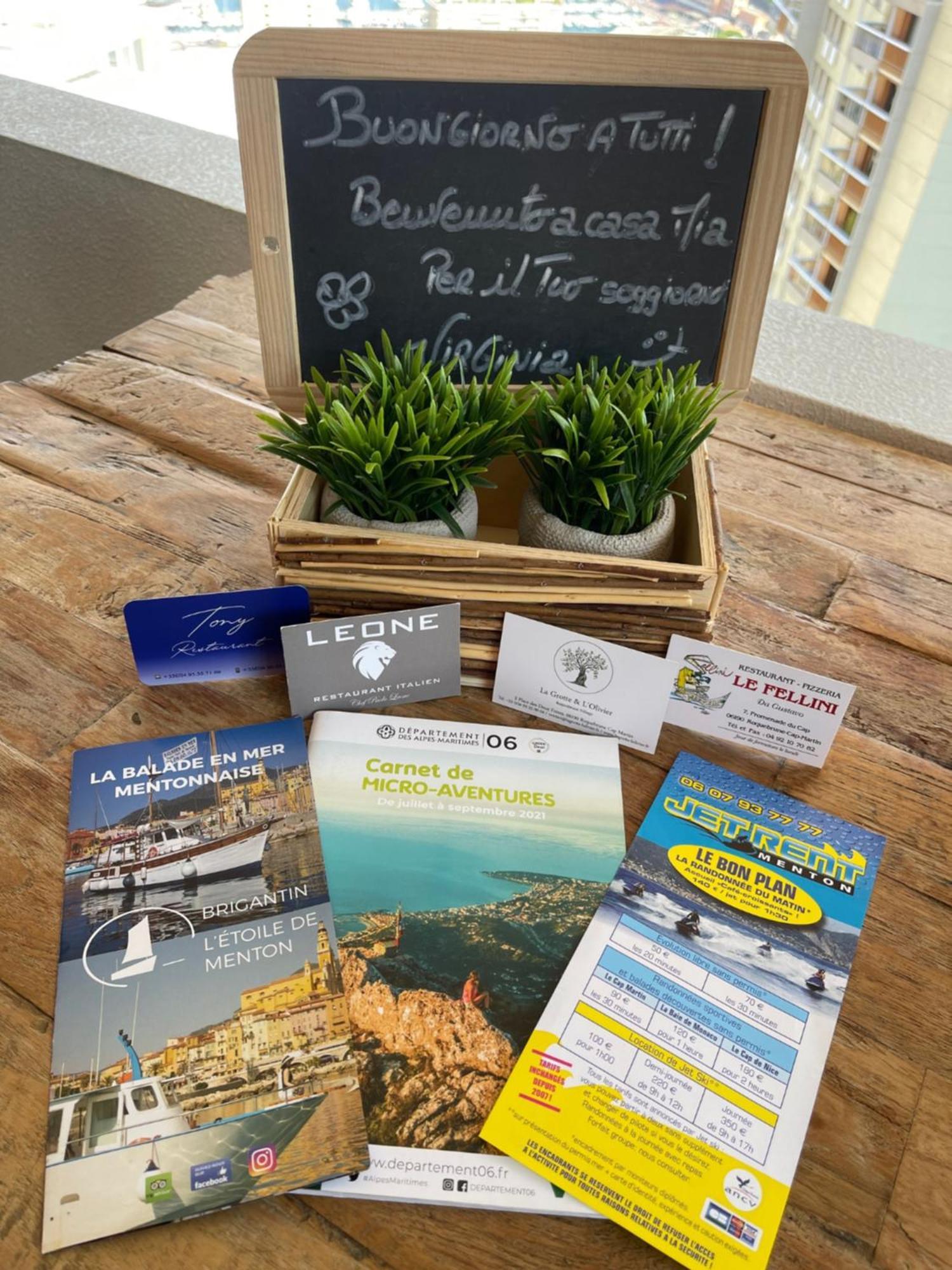 Location Saisonniere Menton 220 M Des Plages Buitenkant foto